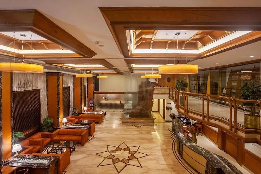 Residency Tower Hotel Thiruvananthapuram 4*,  Índia