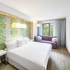 Occidental Five 4* Prague